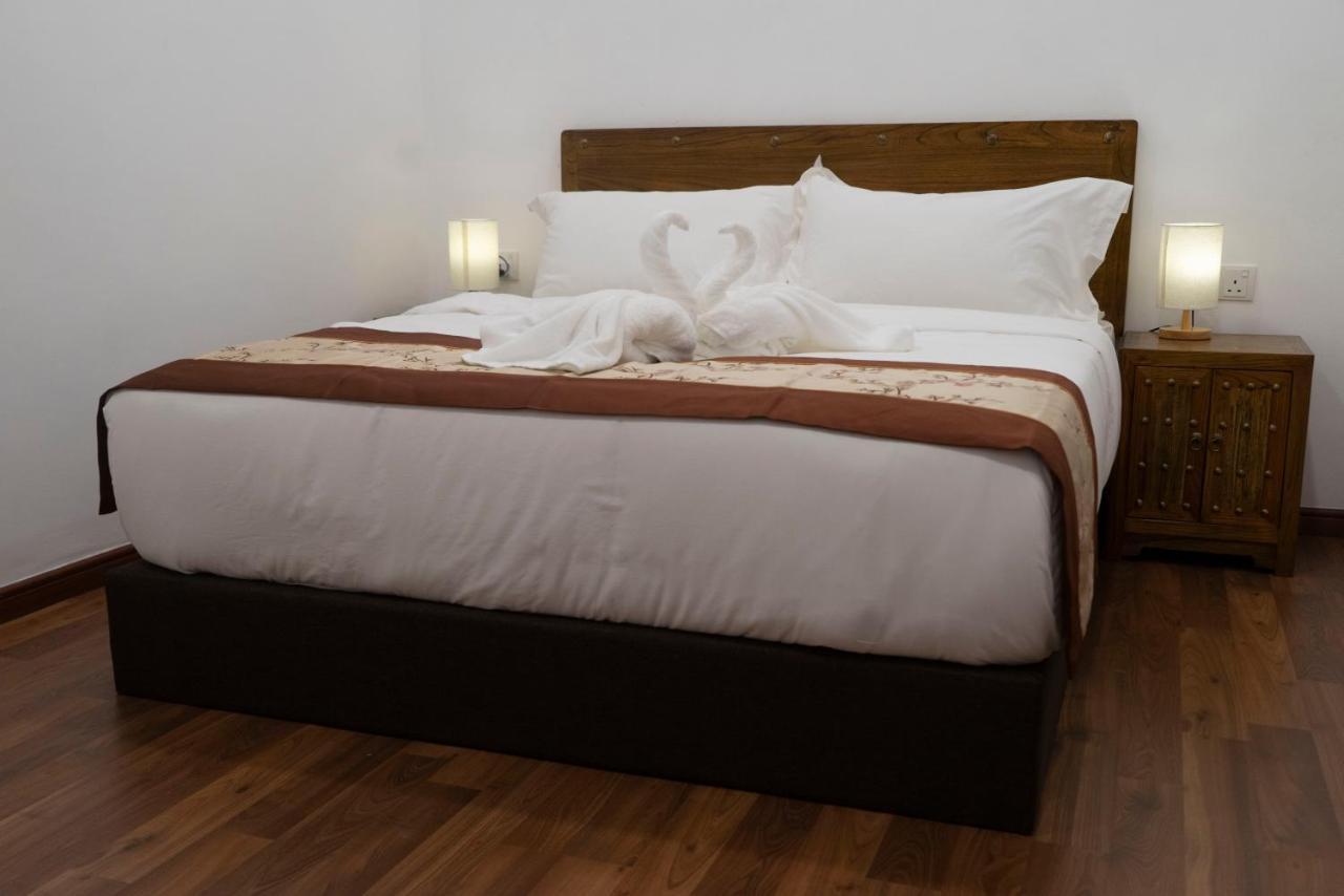Mclane Boutique 3*